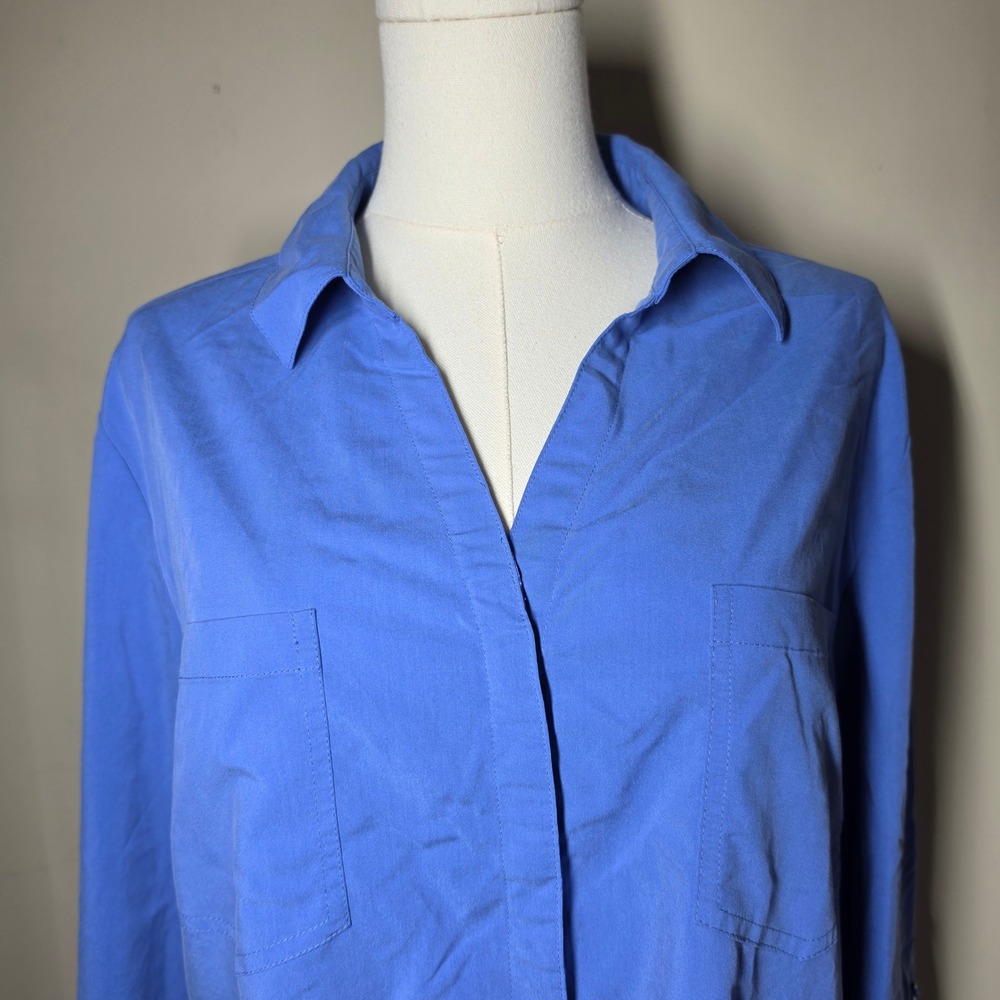 Chicos Button Up Shirt Womens Large Store 2 Blue Roll Tab Sleeve Work Office - Picture 3 of 11